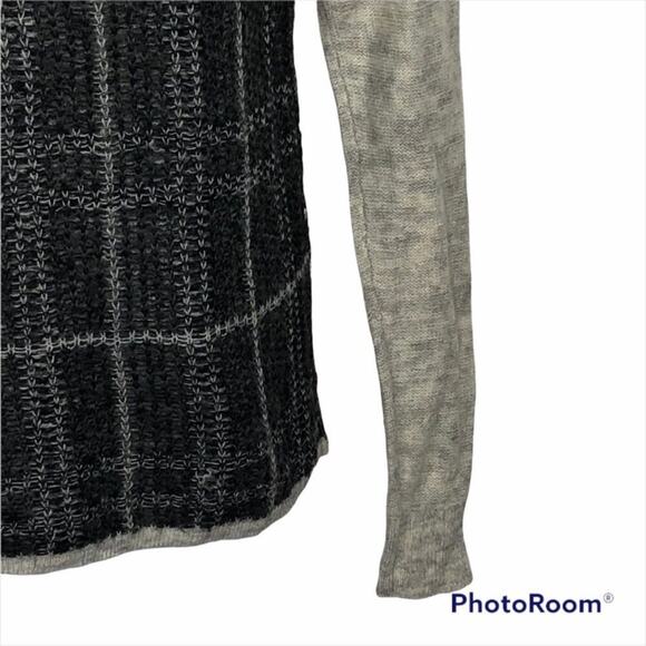 Ann Taylor LOFT Mohair Blend Crew Neck Grey Sweater Size Medium - Picture 4 of 16